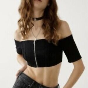 True Religion Off Shoulder Crop Top, Fitted Corset‎ Style, Zip Front, Black Md